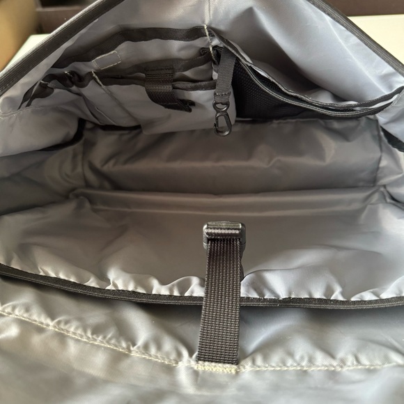 Patagonia Half Mass Messenger Bag Black Shoulder CrossBody